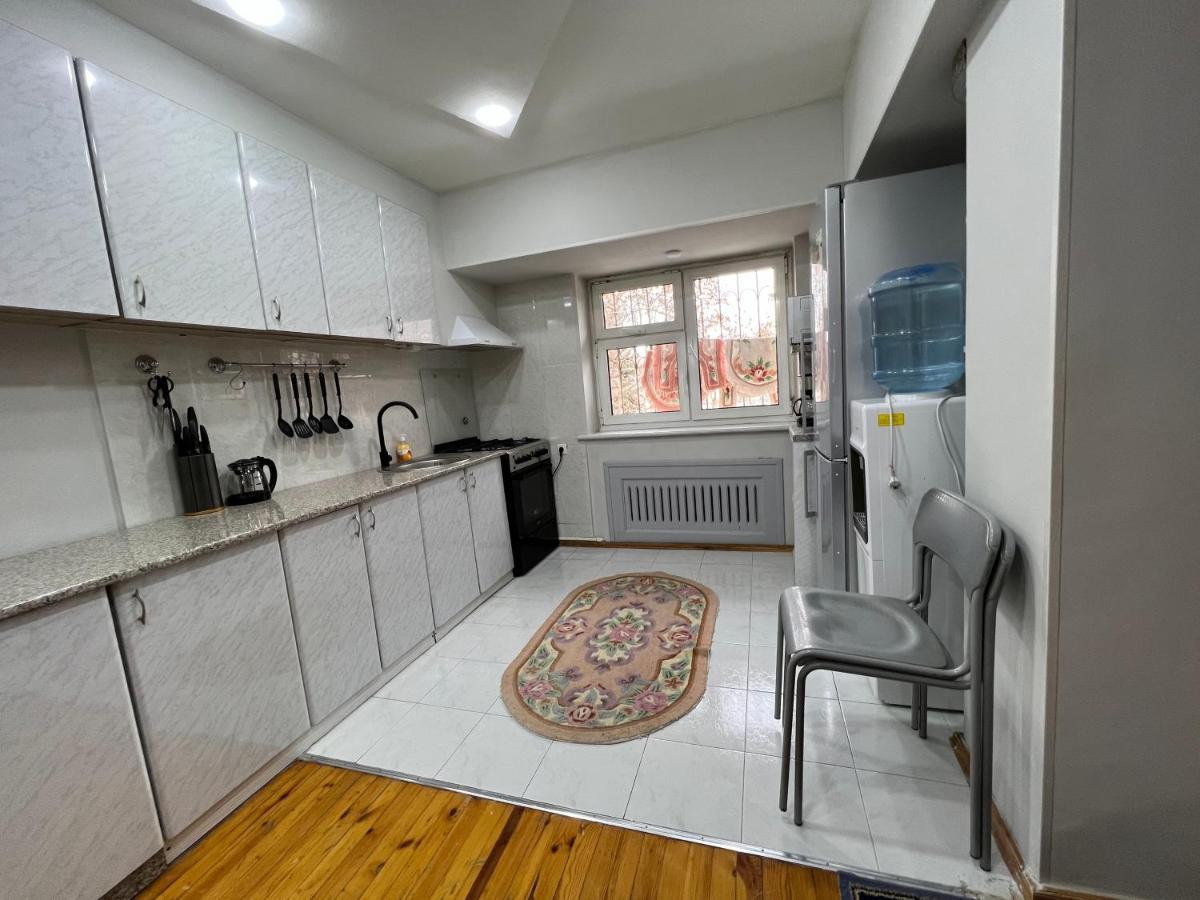 3-Bedroom Apartment On Ohunboboev Tasken Kültér fotó
