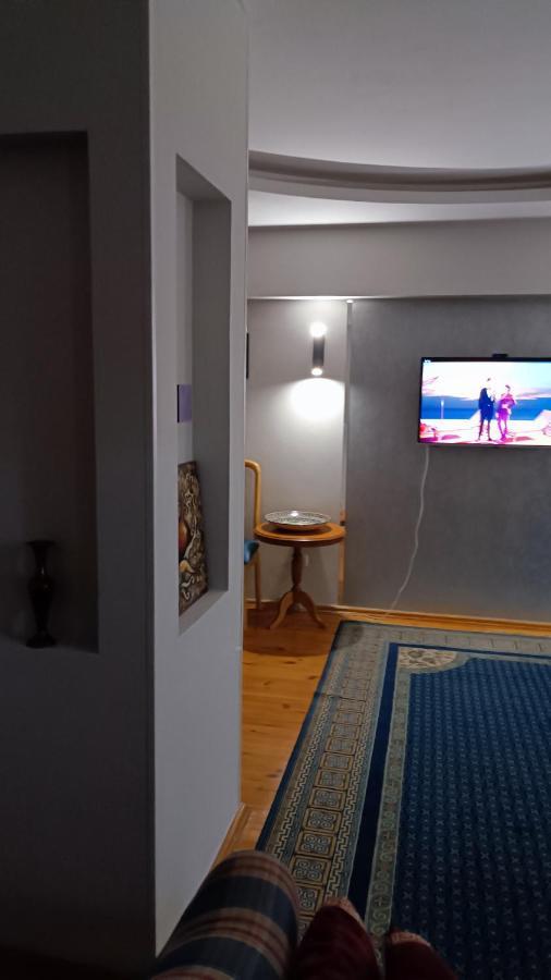 3-Bedroom Apartment On Ohunboboev Tasken Kültér fotó