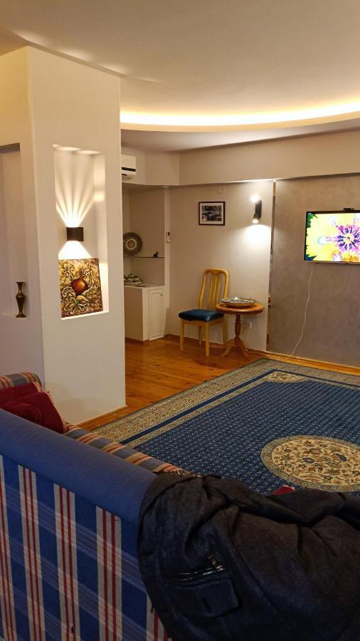 3-Bedroom Apartment On Ohunboboev Tasken Kültér fotó