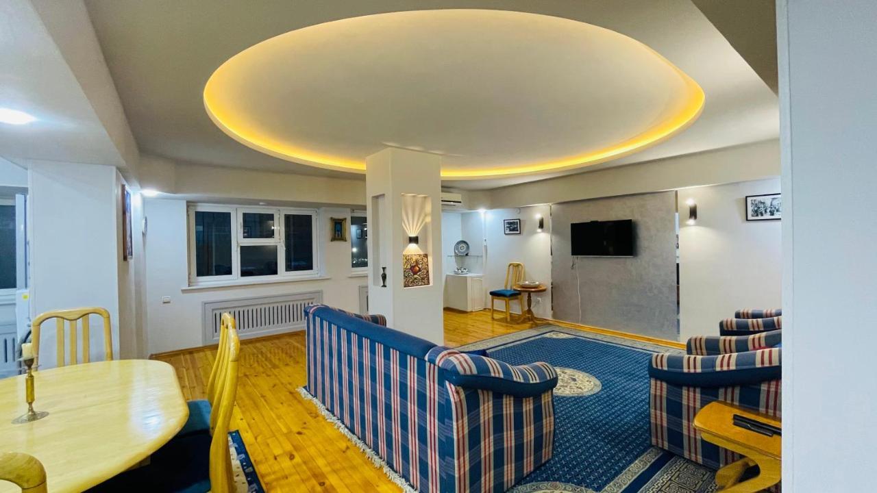 3-Bedroom Apartment On Ohunboboev Tasken Kültér fotó
