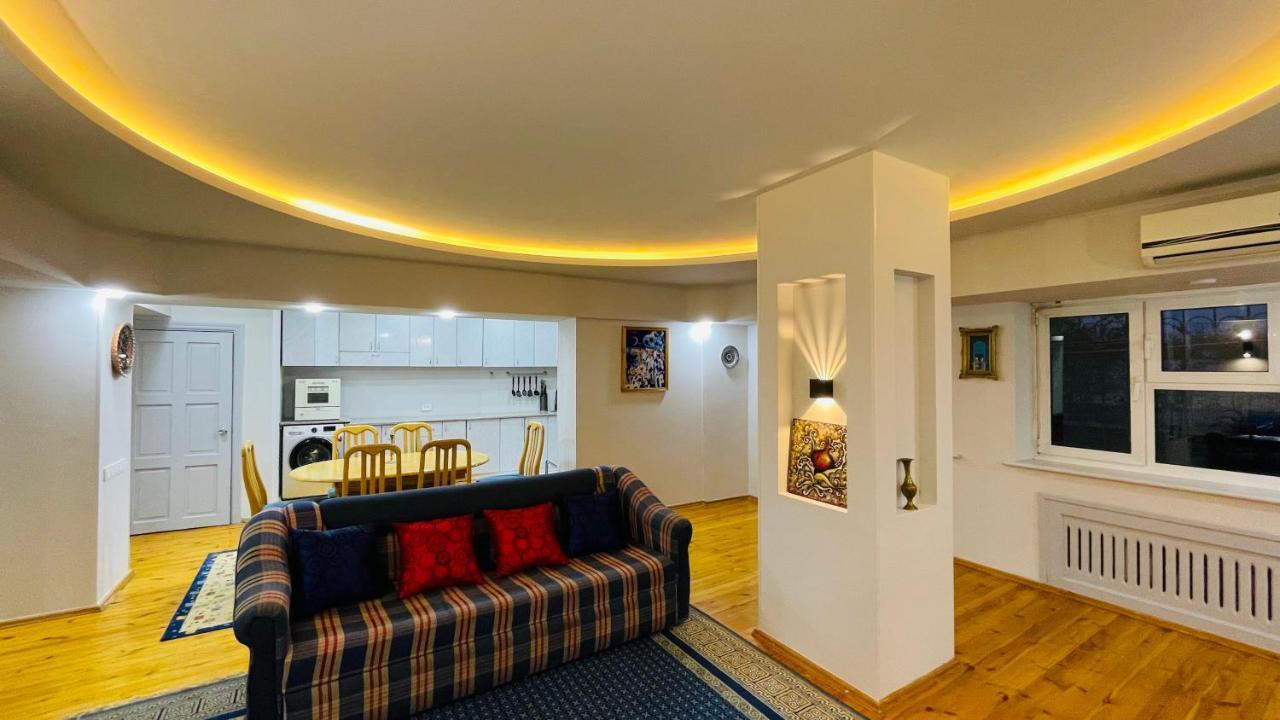 3-Bedroom Apartment On Ohunboboev Tasken Kültér fotó