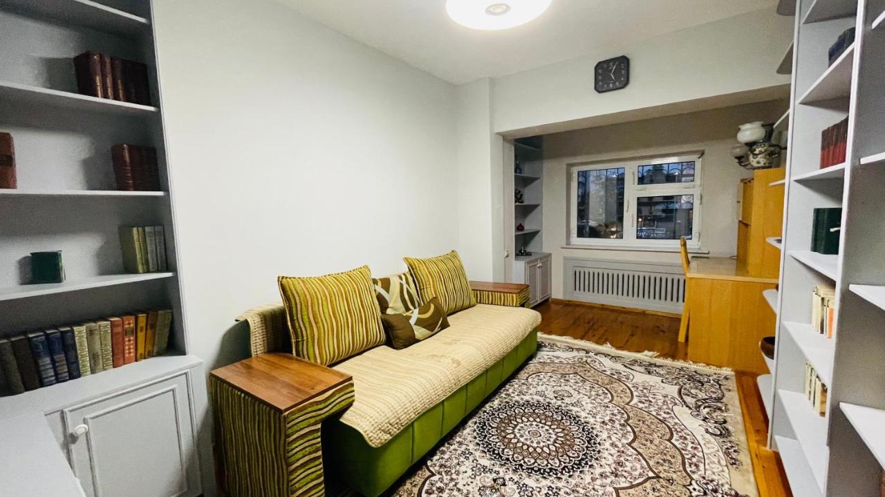 3-Bedroom Apartment On Ohunboboev Tasken Kültér fotó